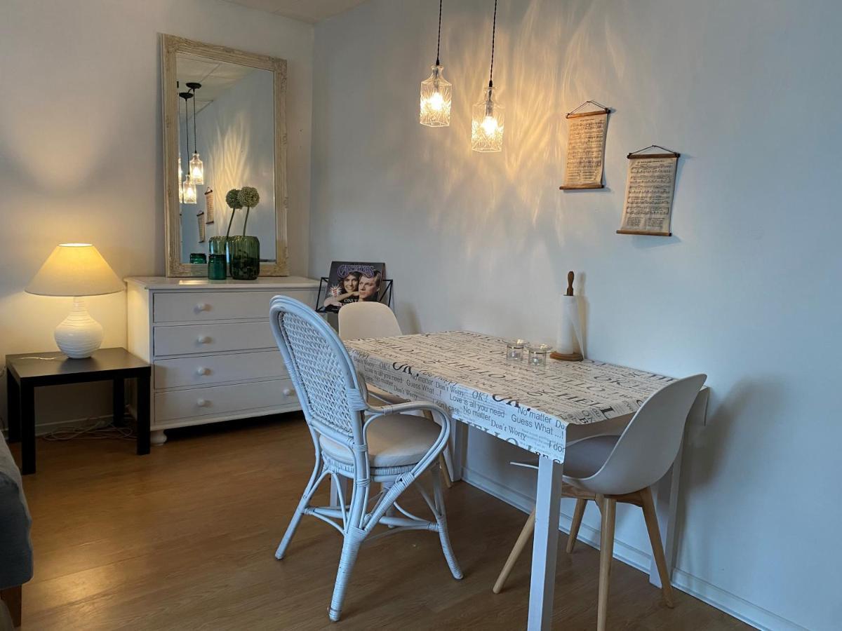 Motel Hune Apartments Блокхус Екстериор снимка