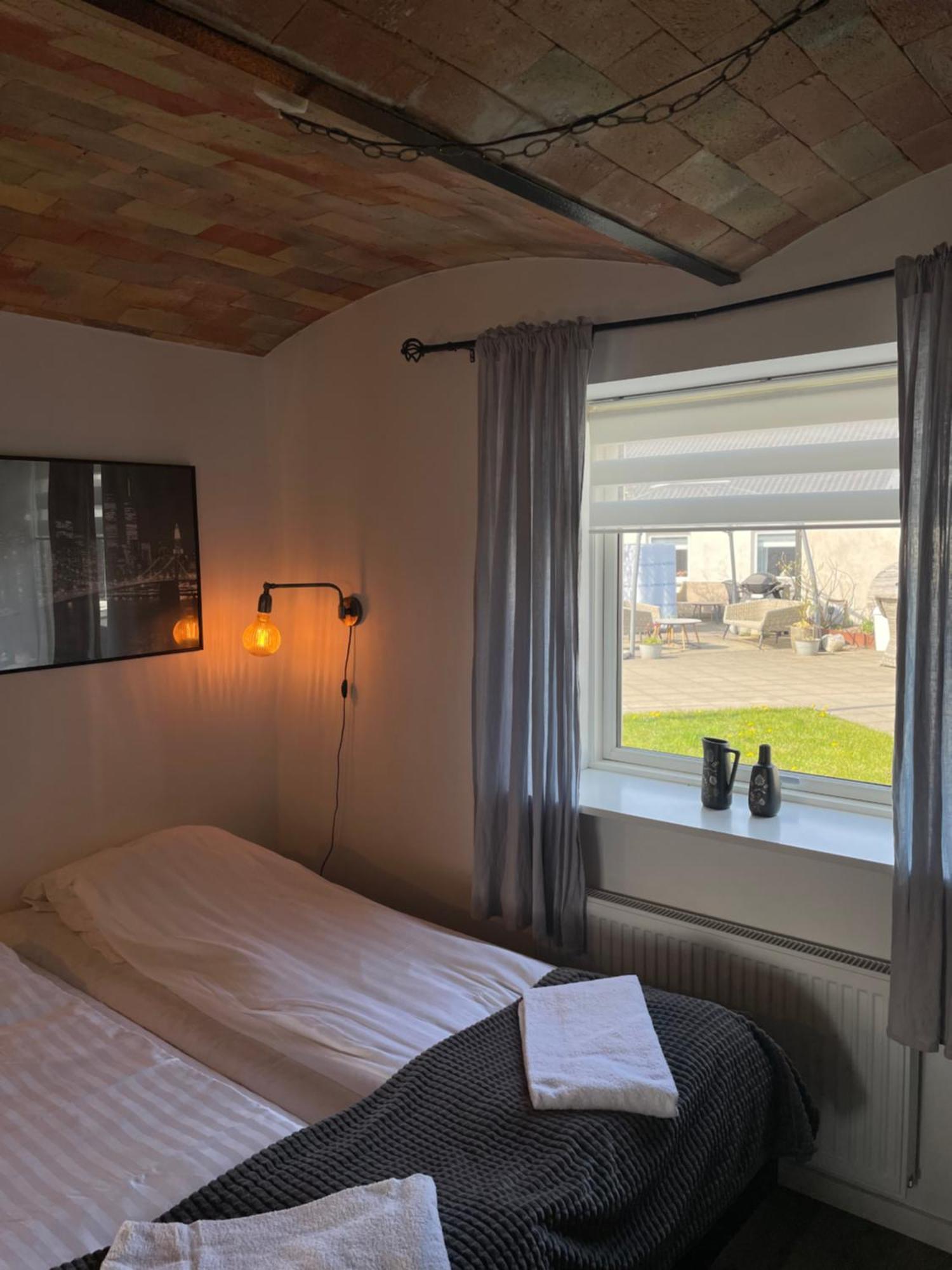 Motel Hune Apartments Блокхус Екстериор снимка