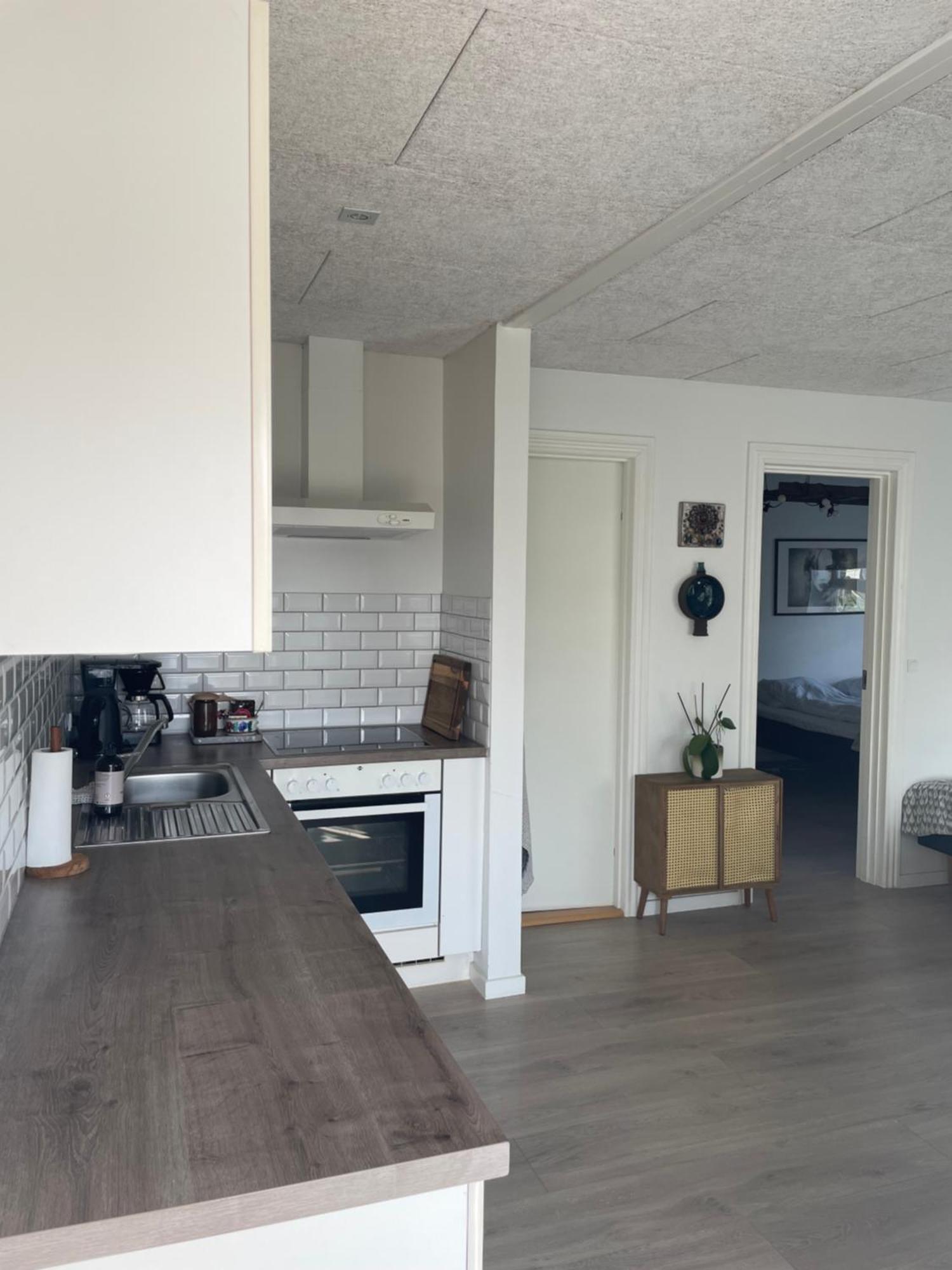 Motel Hune Apartments Блокхус Екстериор снимка