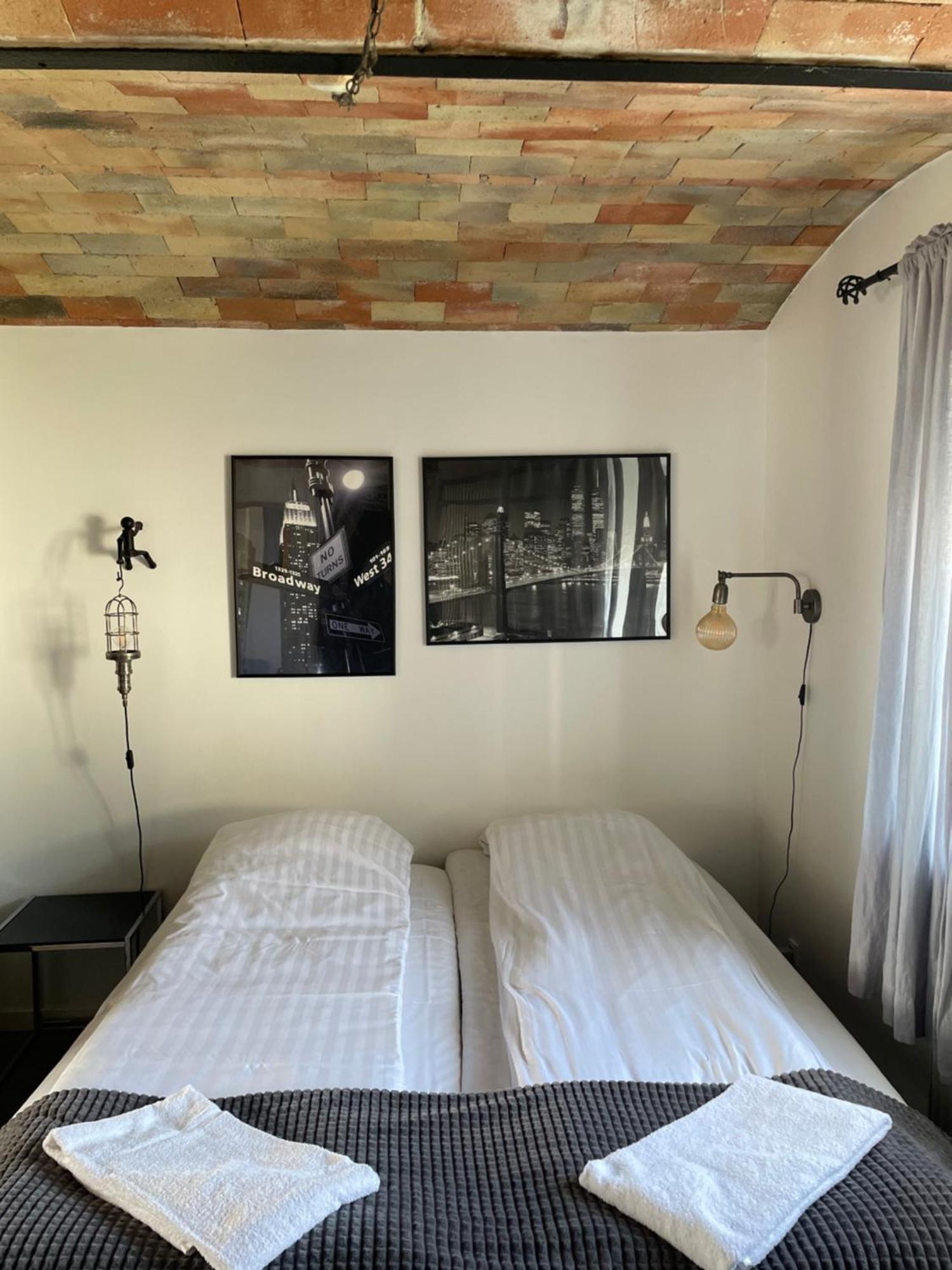 Motel Hune Apartments Блокхус Екстериор снимка