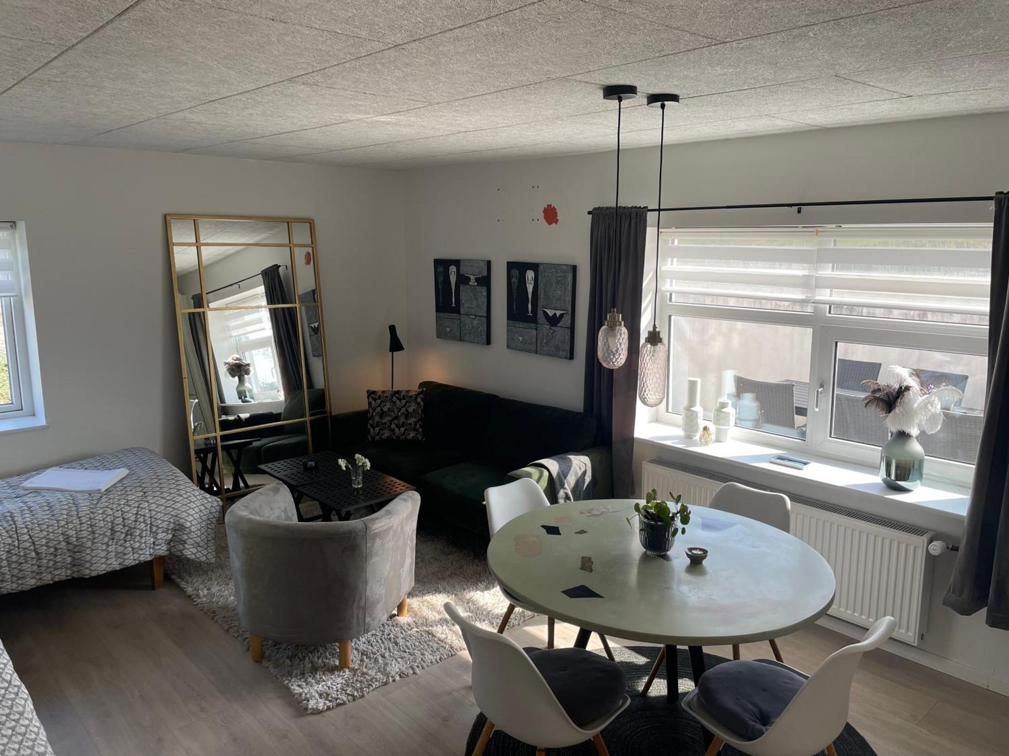 Motel Hune Apartments Блокхус Екстериор снимка